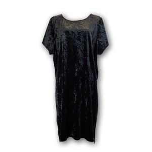 Torrid 3 Black Velvet Dress Midi Short Sleeve